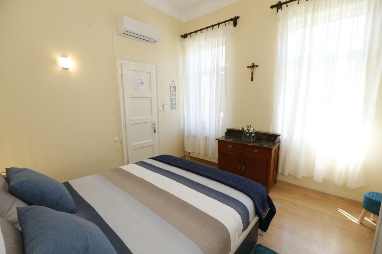 Apartment & Rooms Three Angels باشْكا المظهر الخارجي الصورة