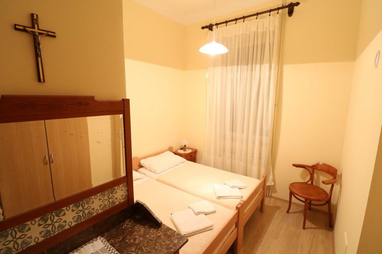 Apartment & Rooms Three Angels باشْكا المظهر الخارجي الصورة